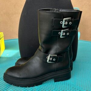 Sun Stone Black Buckle Moto Motorcycle Buckle Boots Sz 7.5 NWOT